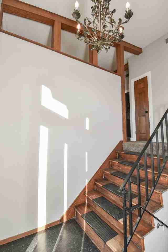 1801 E Otonka Rdg - Photo 7 of 50