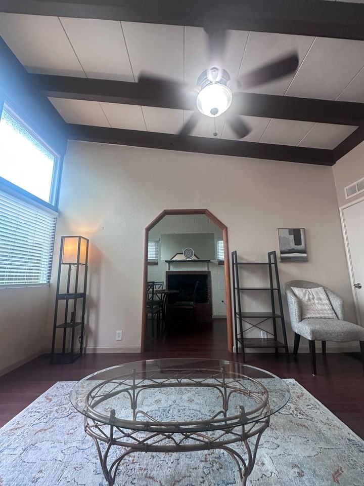 1615A Arch St - Photo 2 of 24