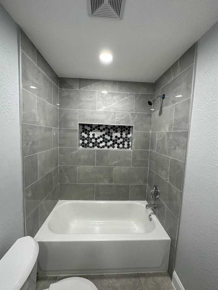 2511 N Market St #B - Photo 3 of 28