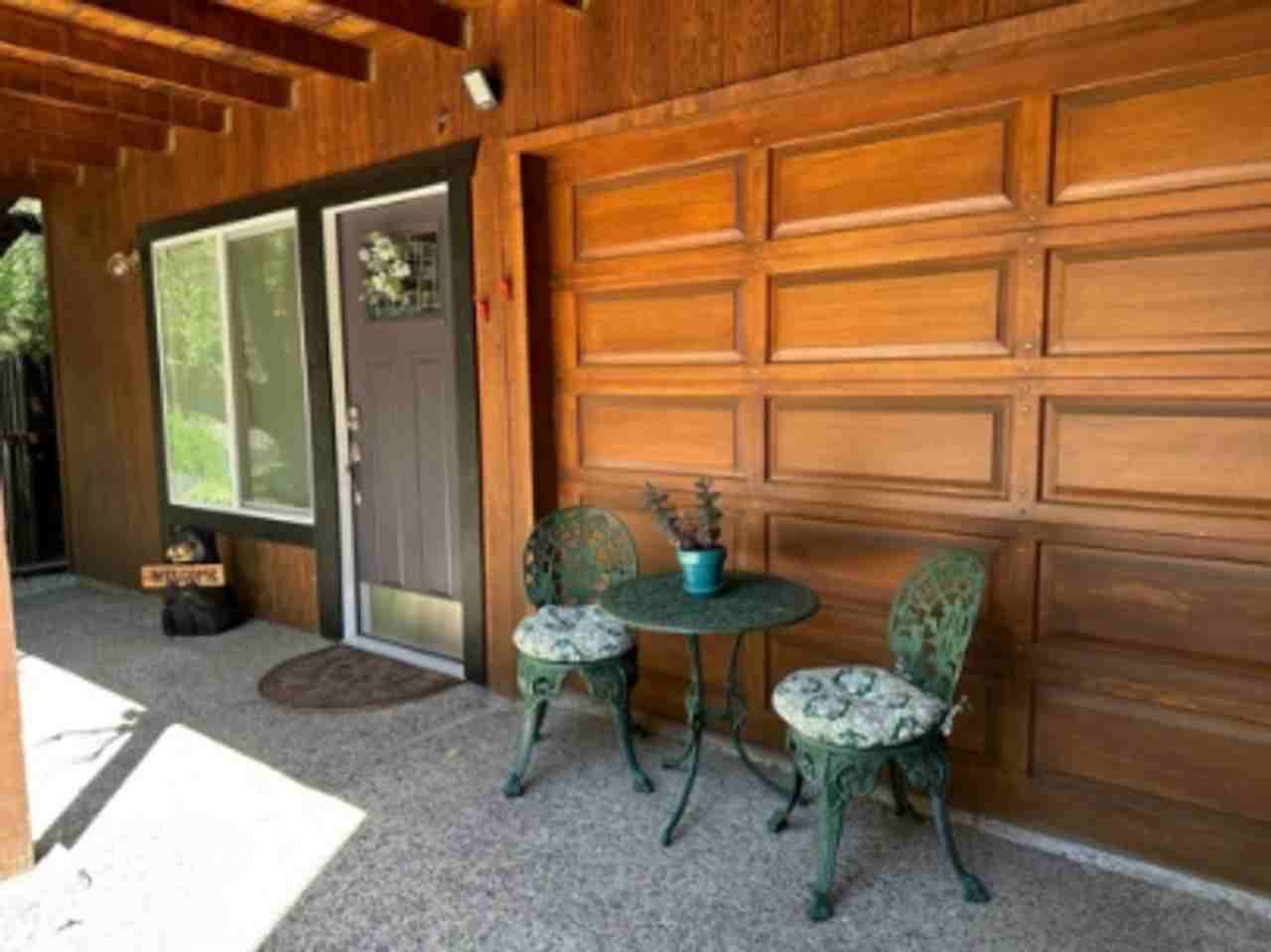 18770 Broadhurst Dr - Photo 3 of 16