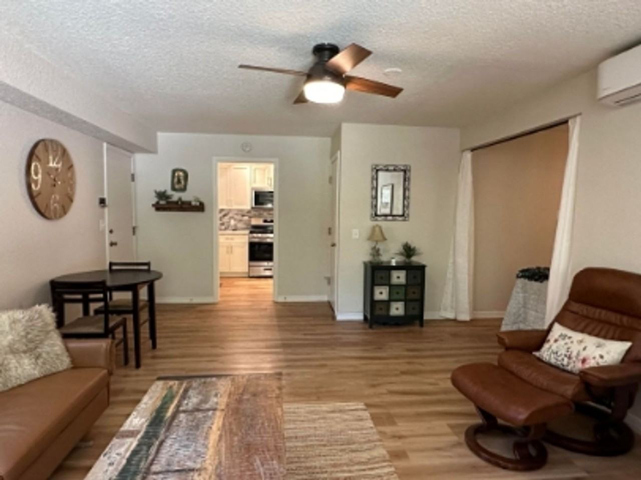 18770 Broadhurst Dr - Photo 5 of 16