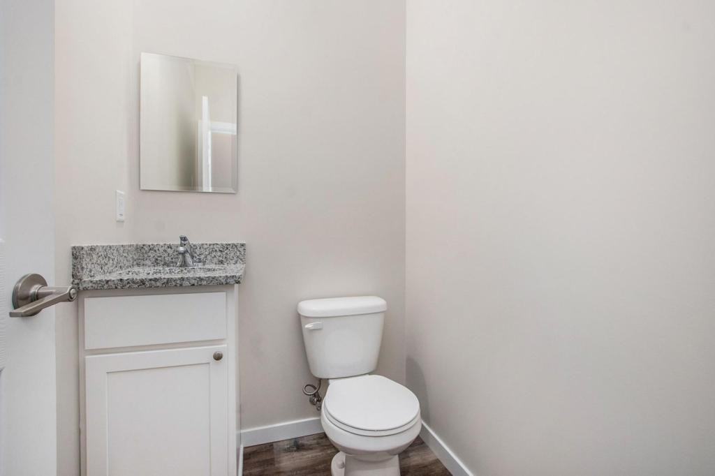 2169 Hudson St - Photo 2 of 19