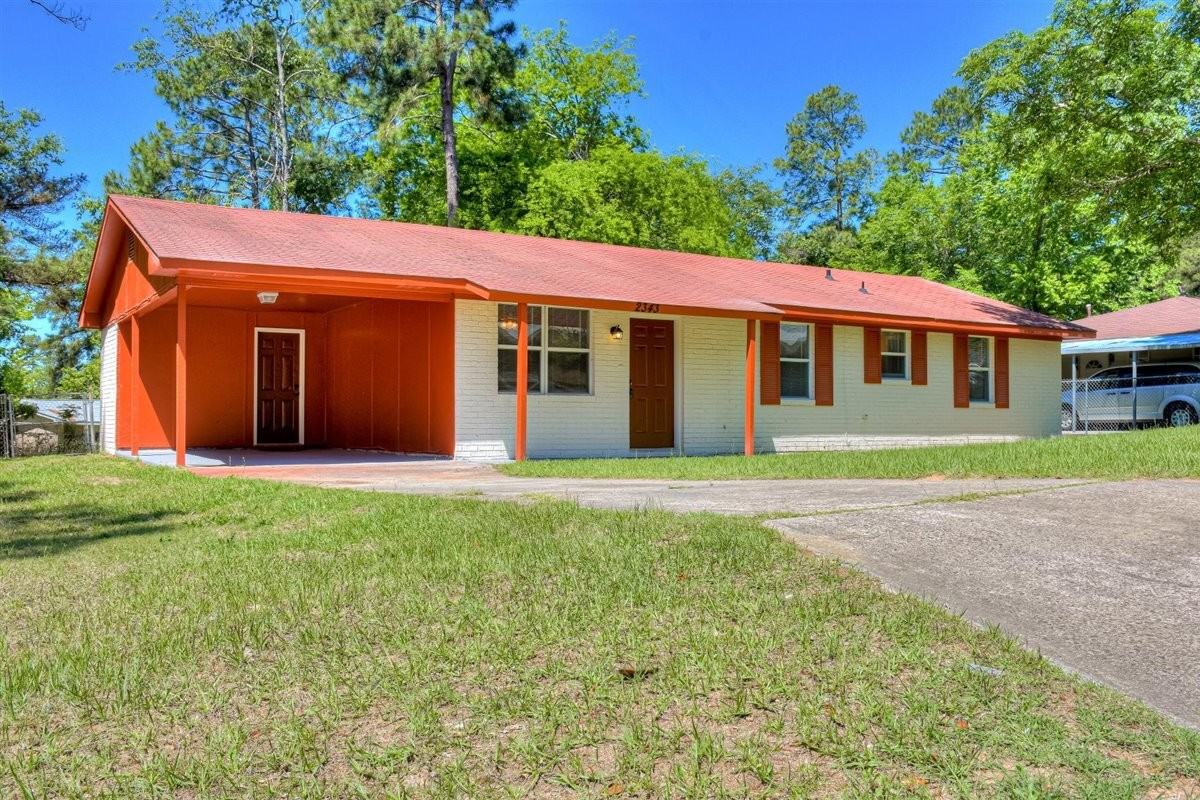 2343 Amsterdam Dr - Photo 3 of 20