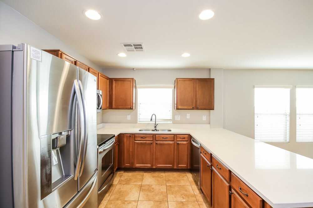 11855 W Robin Ct - Photo 7 of 16