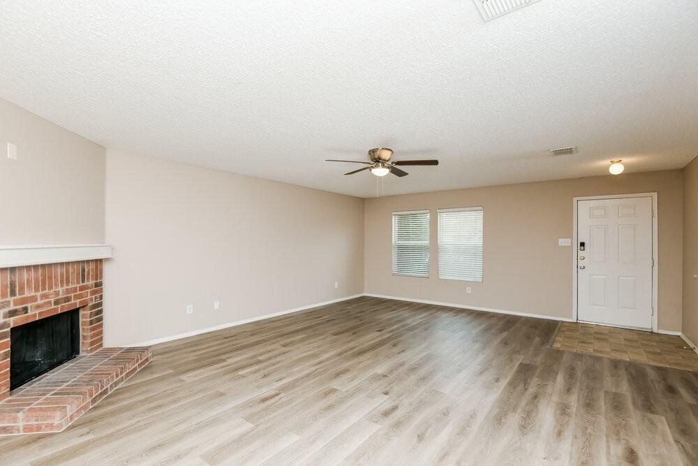 4008 Golden Horn Ln - Photo 3 of 16