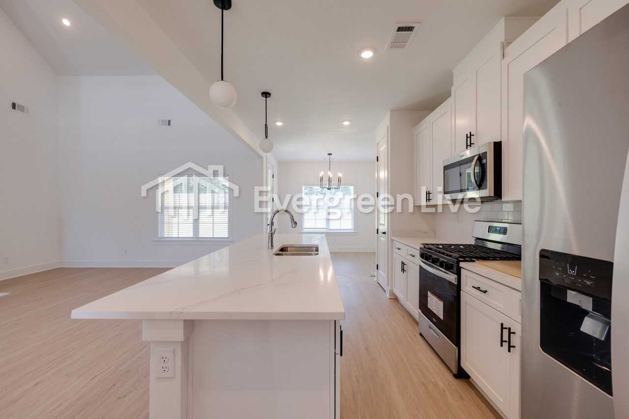 4081 Mcswain Cv - Photo 2 of 18