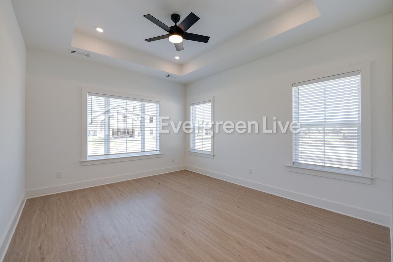 4081 Mcswain Cv - Photo 3 of 18