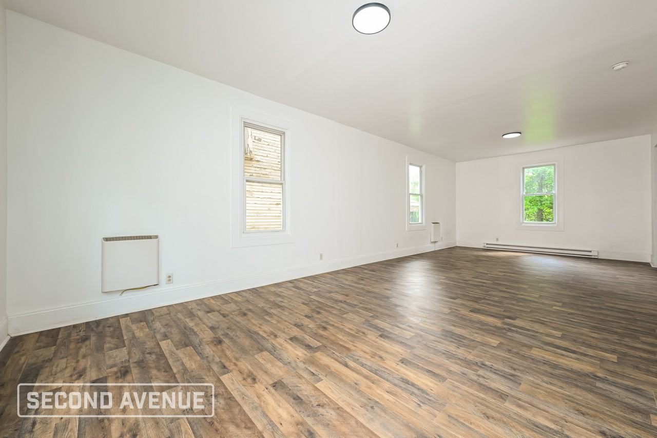 530 9th St - Photo 2 of 25