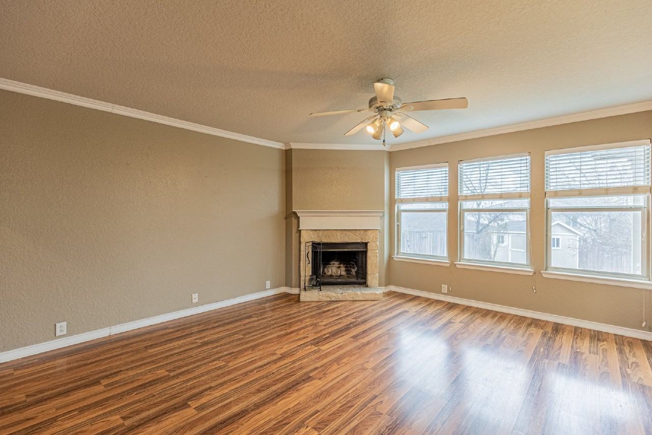 6105 Sennen Cv - Photo 3 of 42