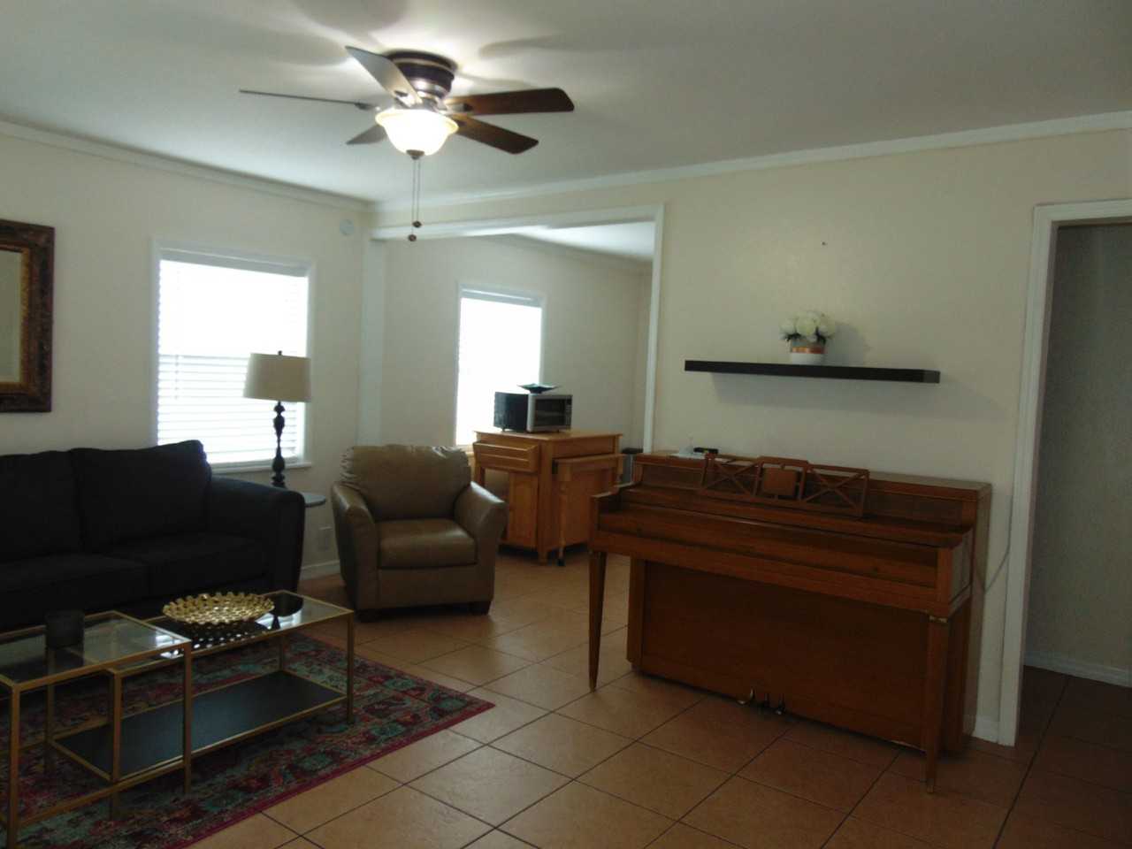 3215 W Hartnett Ave - Photo 4 of 22