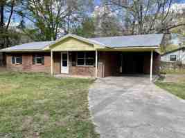 featured image of 115 Hardwick Road