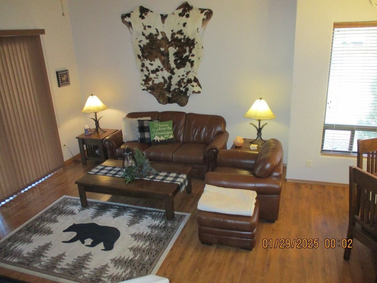 950 S Spirea Ln - Photo 6 of 26