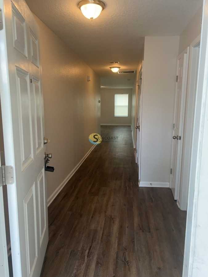 8024 Hastings St - Photo 3 of 25