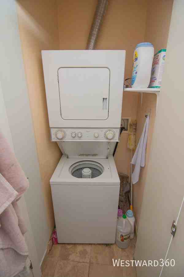 2748 N Kostner Ave #2 - Photo 6 of 9