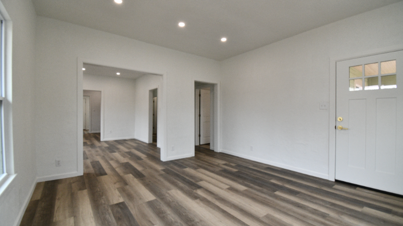 422 N 8th St - Photo 2 of 16