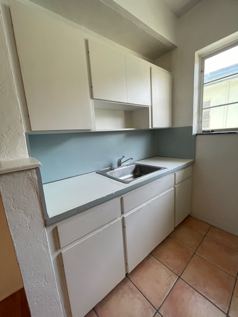 1030 16th St - Photo 5 of 8