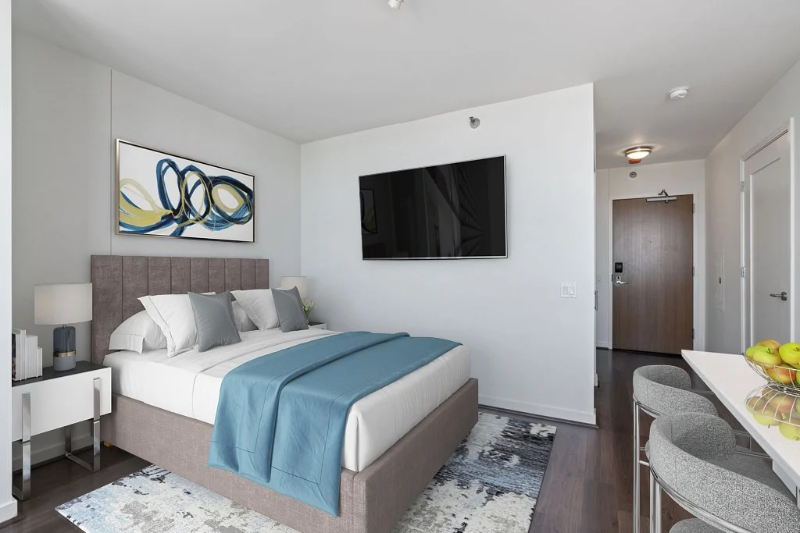 365 W Illinois St - Photo 6 of 19