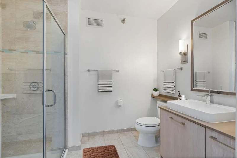 365 W Illinois St - Photo 7 of 19