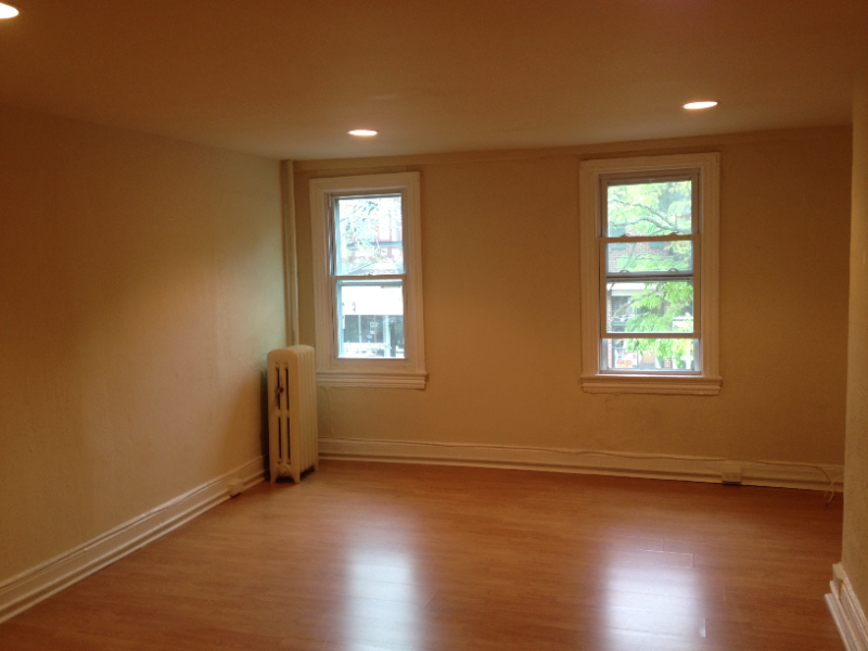 223 Farnsworth Ave #3A