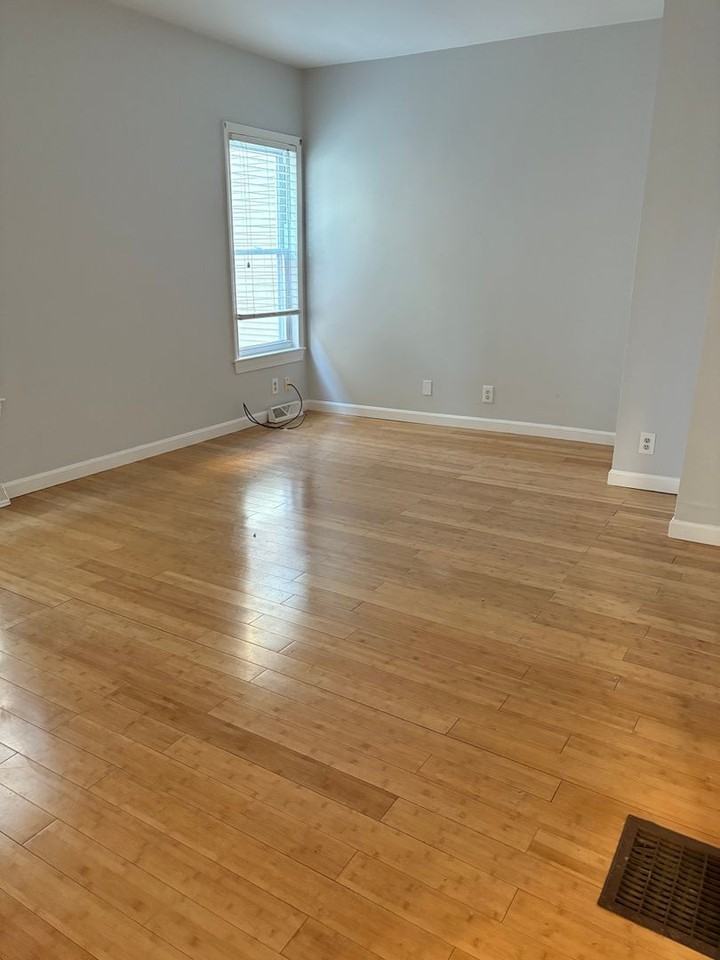 10-12 Rockdale Ave - Photo 2 of 24