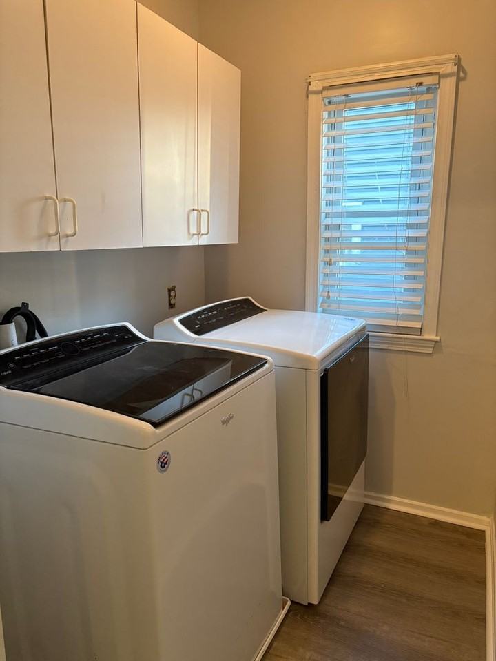 10-12 Rockdale Ave - Photo 3 of 24