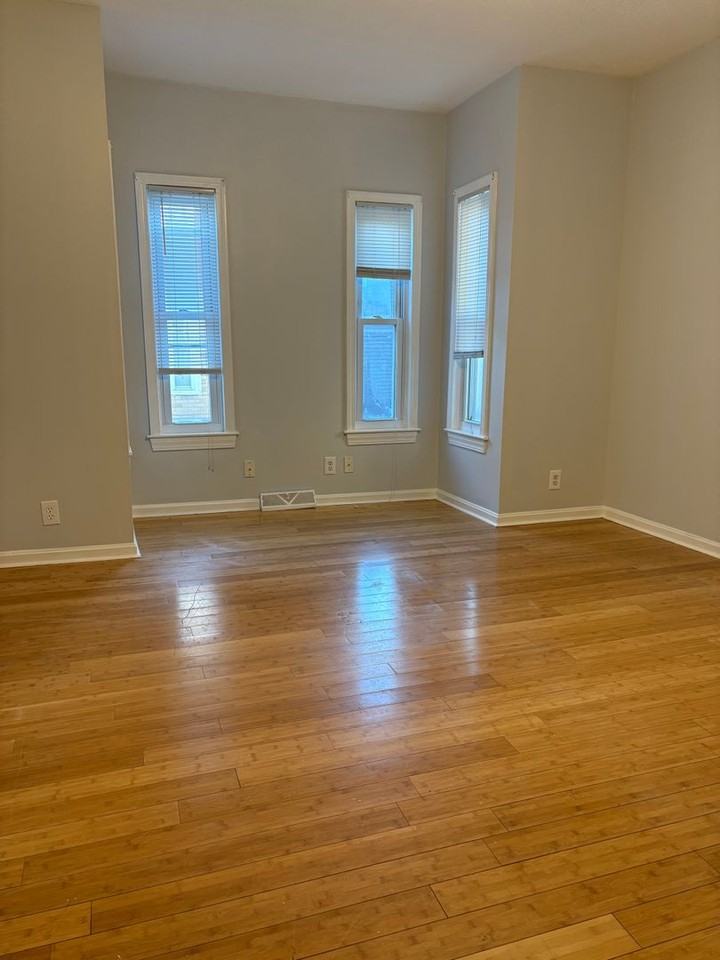 10-12 Rockdale Ave - Photo 5 of 24