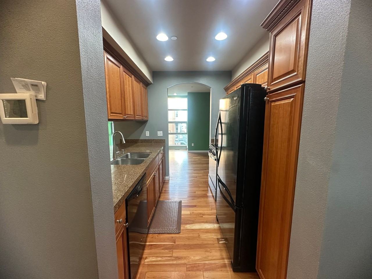 2327 S I St - Photo 6 of 31