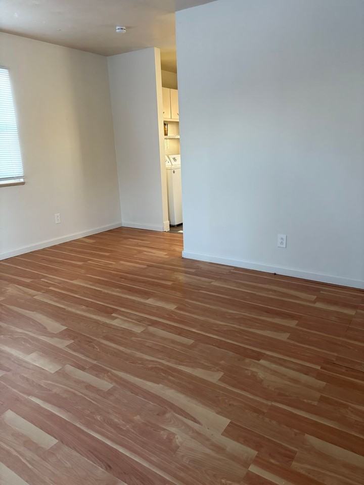 3024 W 8th Street Rd - Photo 3 of 14