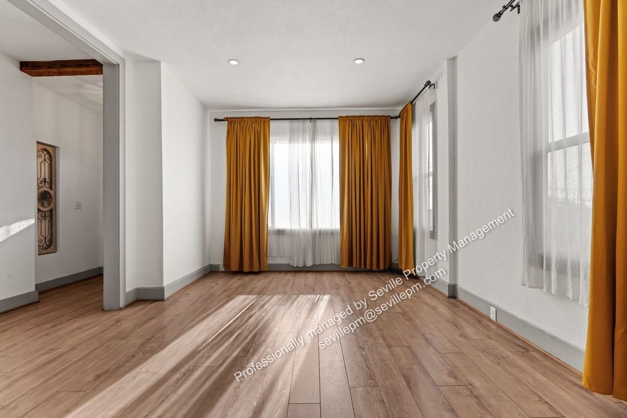 2037 36th Ave - Photo 6 of 29