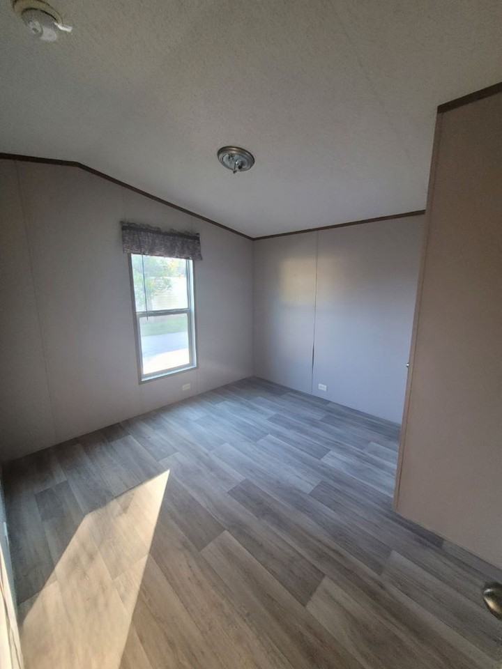 Forest Hollow 168 LLC - Photo 3 of 15