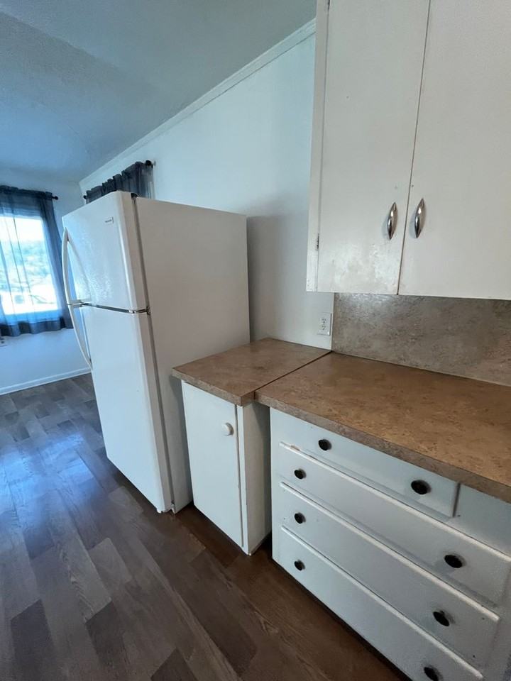 411 B Ave - Photo 2 of 12