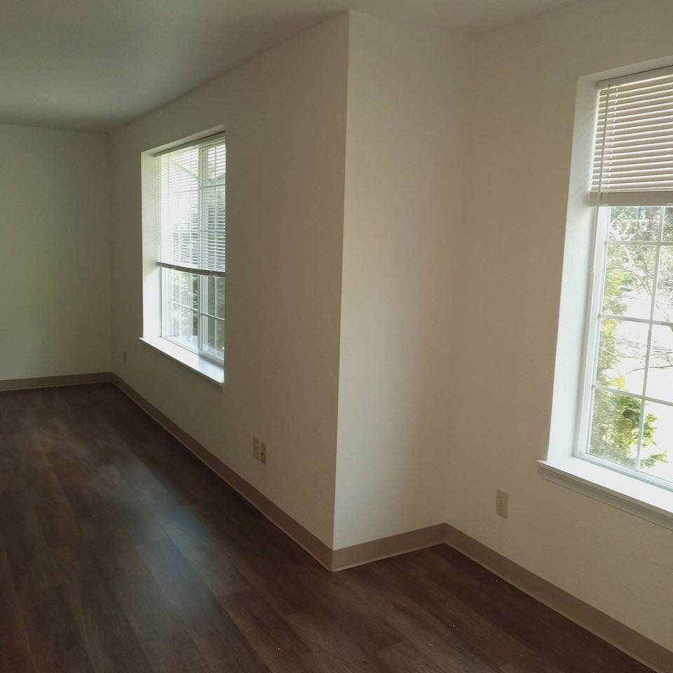 Creekwood Apts - Photo 6 of 20