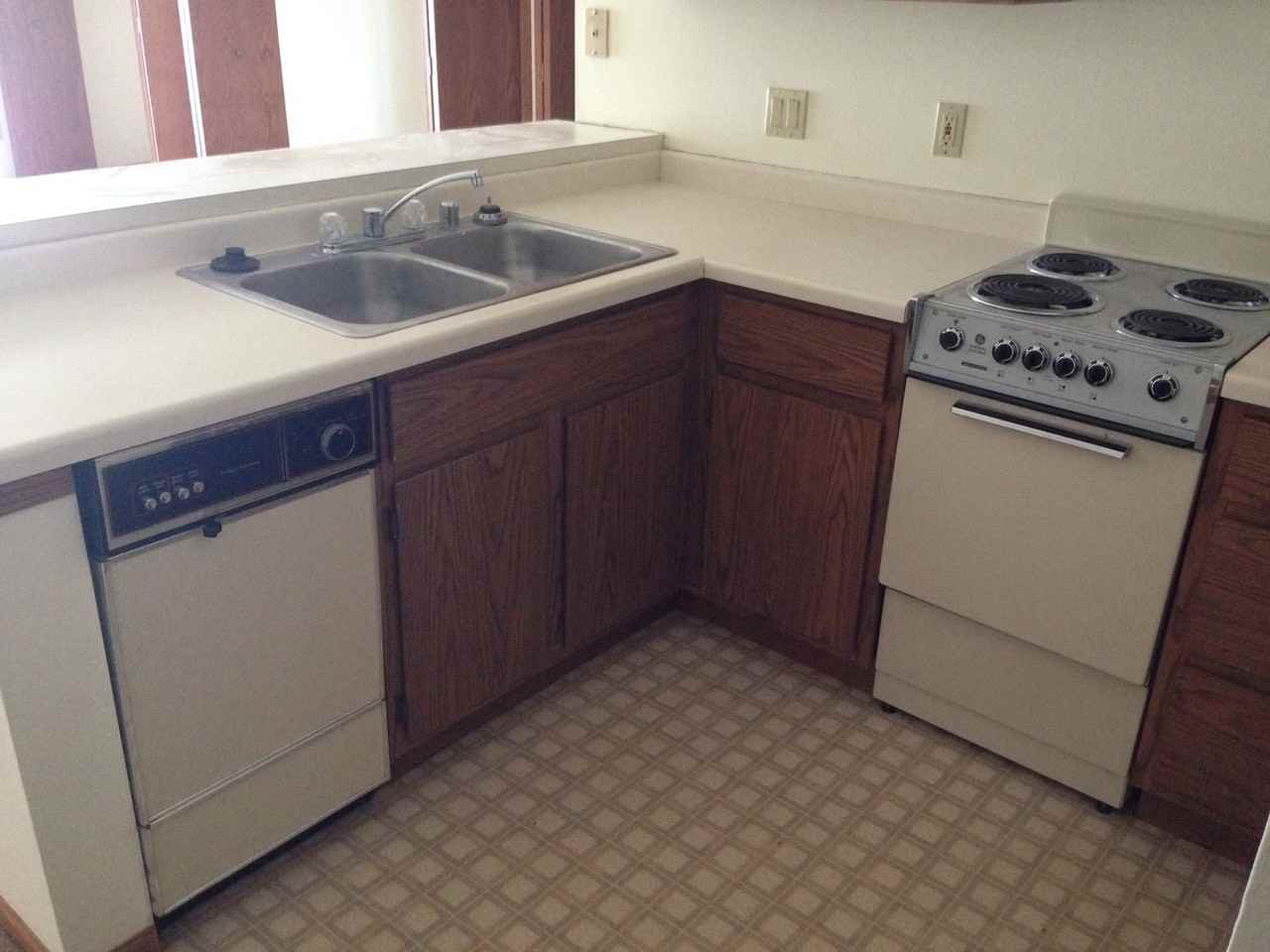 Londonderry Lofts LLC - Photo 6 of 22