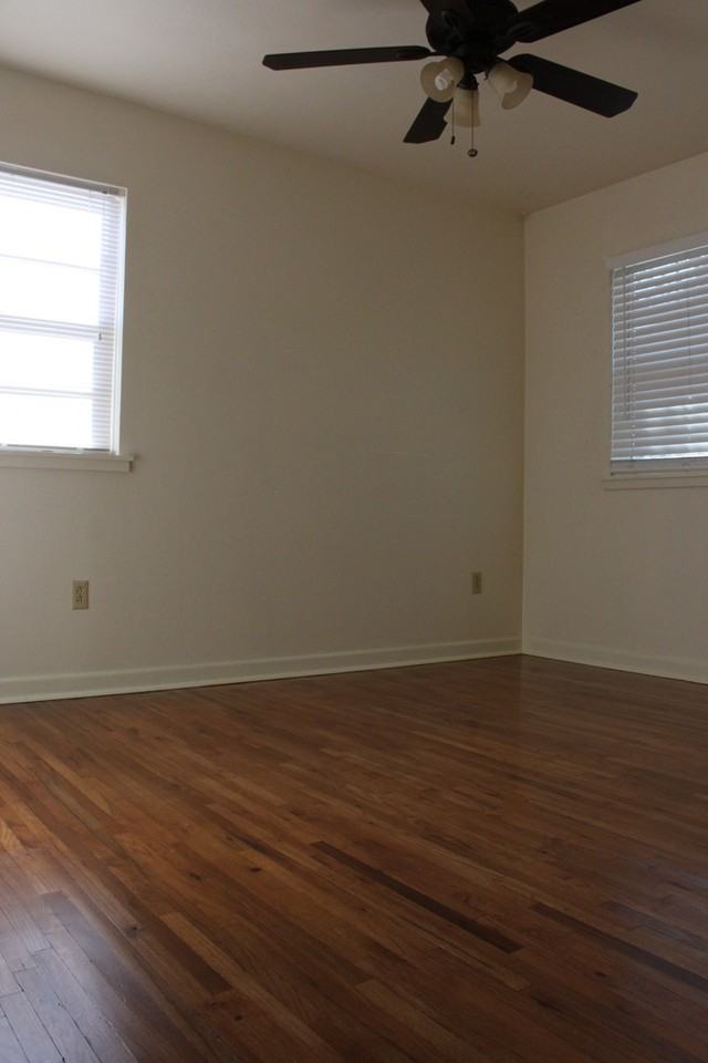 4420 33rd St - Photo 6 of 16