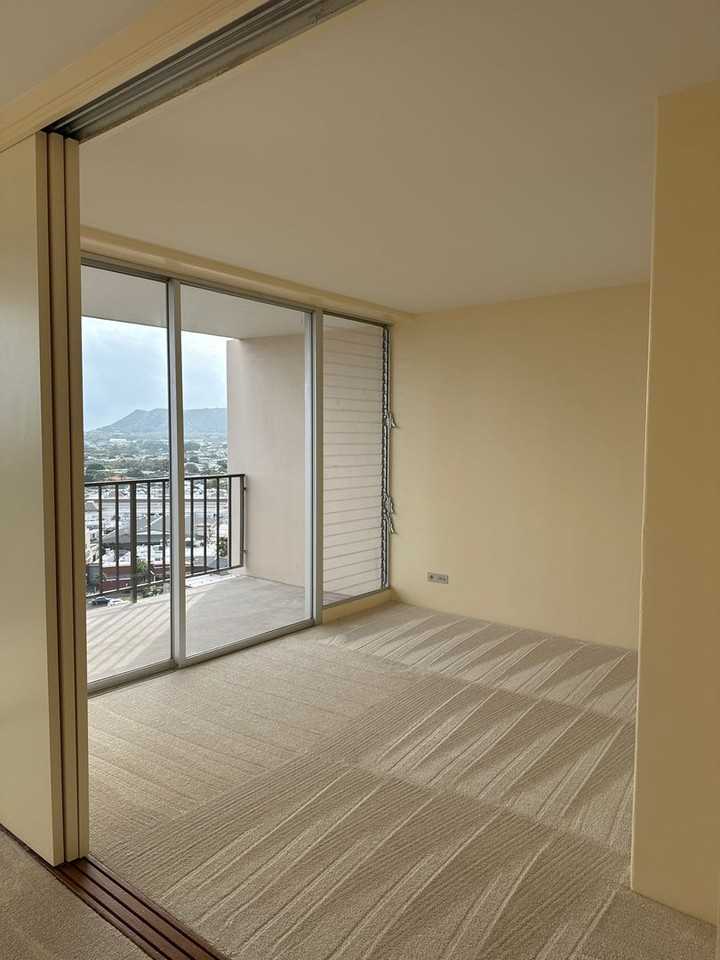 4300 Waialae Ave - Photo 2 of 8