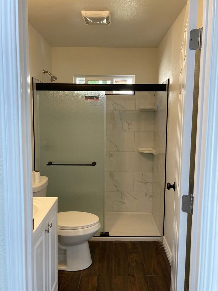 1903 Henderson Ave #D - Photo 7 of 11