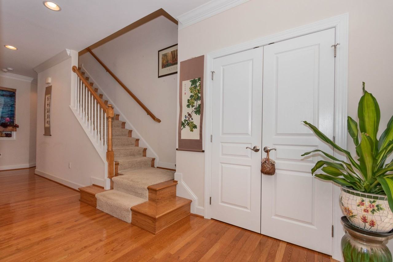 10774 Monocacy Way - Photo 2 of 50