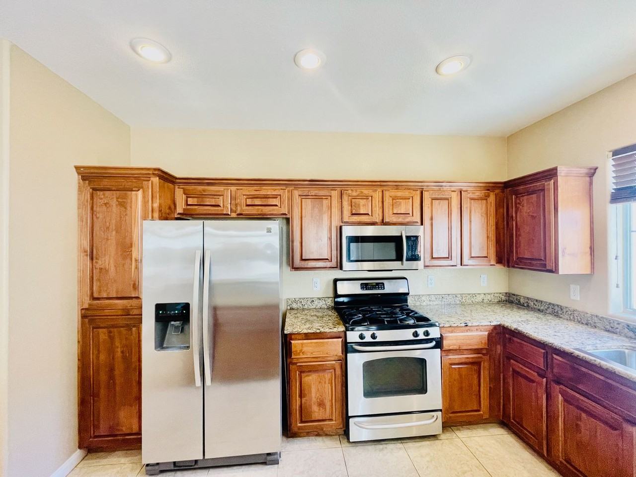 9520 Color Rock Ct - Photo 7 of 29