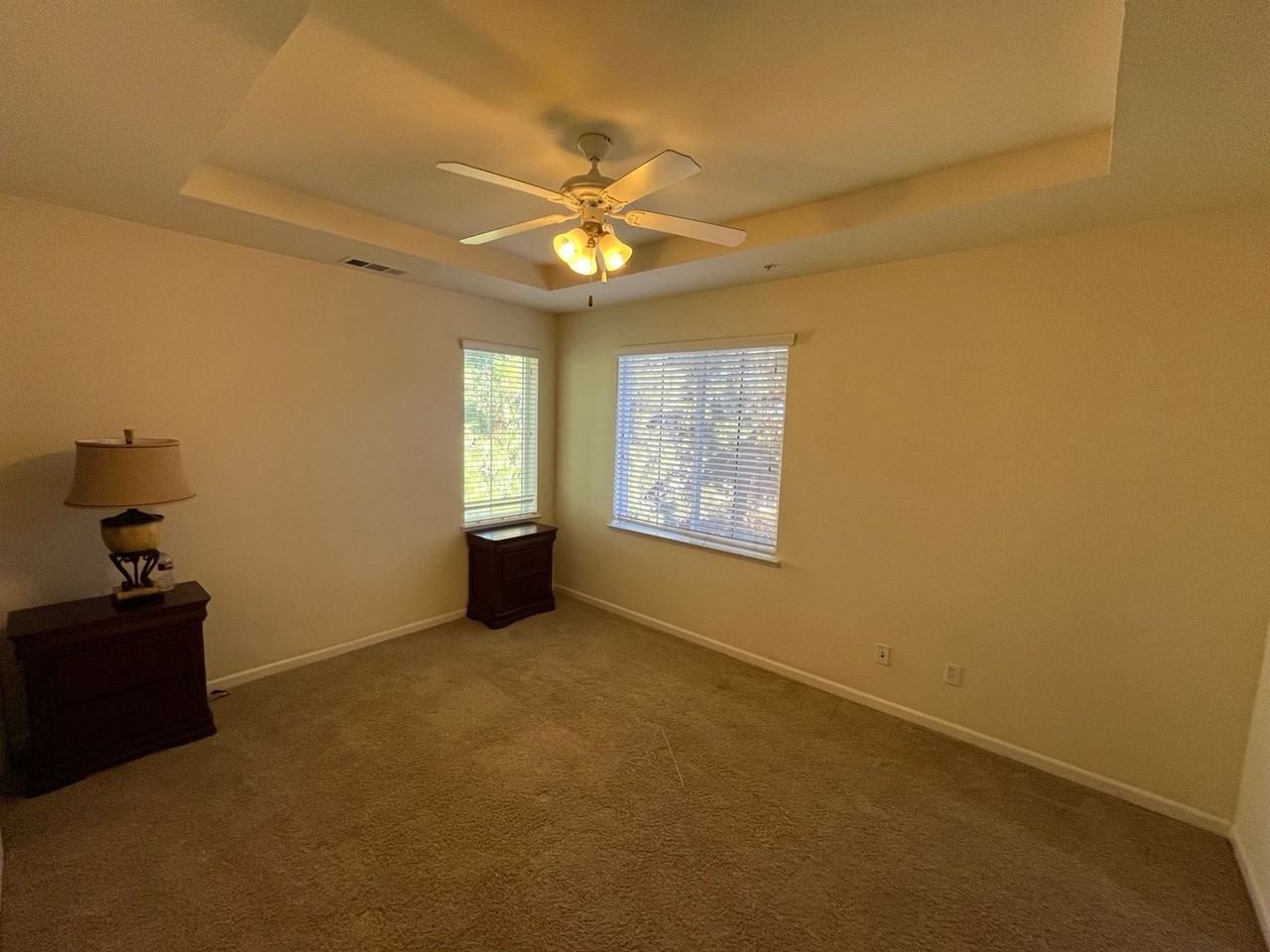 1029 Fuller Ter - Photo 4 of 16