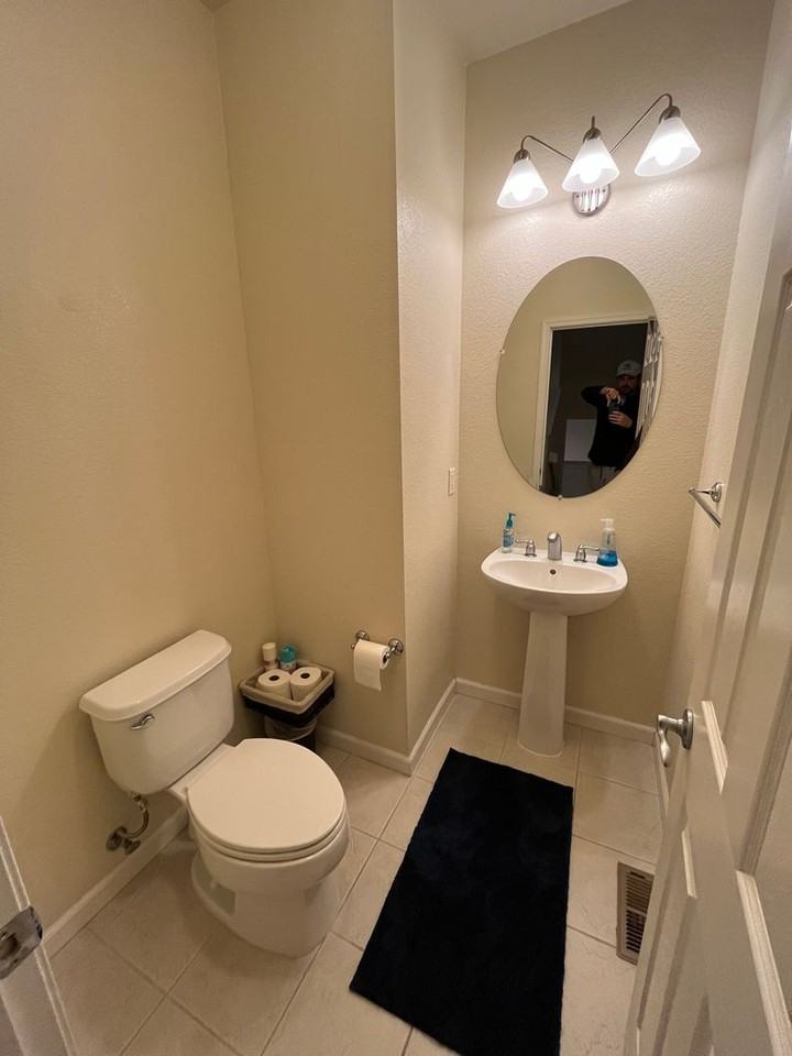 1029 Fuller Ter - Photo 7 of 16