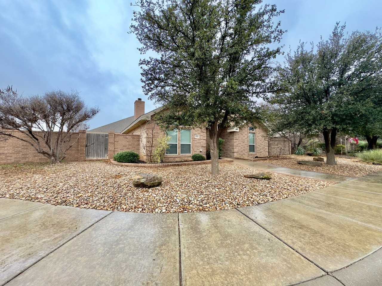 5513 Carmel Ct - Photo 2 of 46