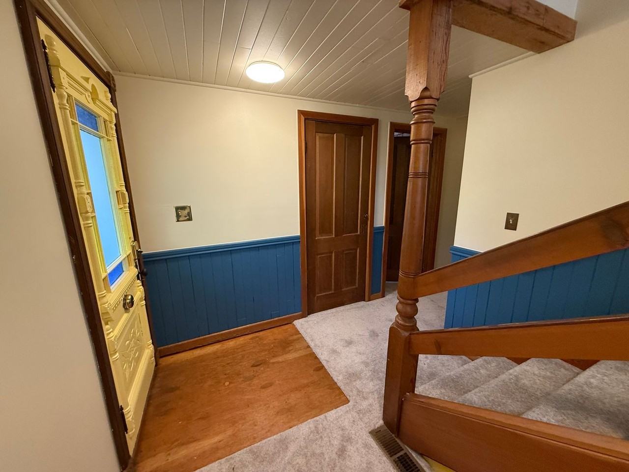 7310 Sw Pine St - Photo 5 of 43