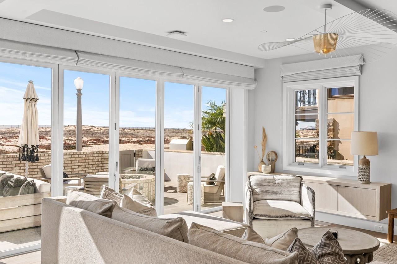 1215 E Balboa Blvd - Photo 5 of 50