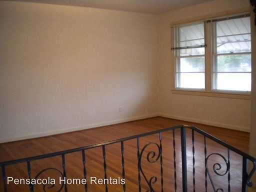 326 Chaseville St - Photo 3 of 14