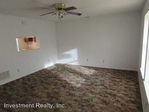 1-100 Faulkner Circle - Photo 2 of 9