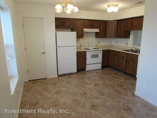 1-100 Faulkner Circle - Photo 3 of 9