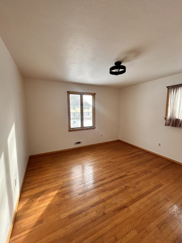 8255 Reed Ave #DOWN - Photo 6 of 10