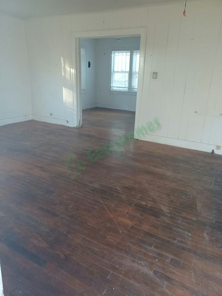 805 West Pine Avenue - Photo 7 of 8