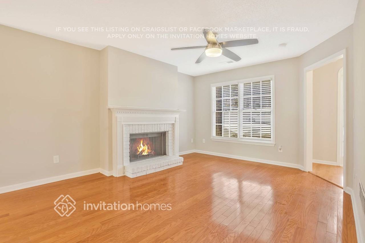 2905 Granville Dr Nw - Photo 2 of 13