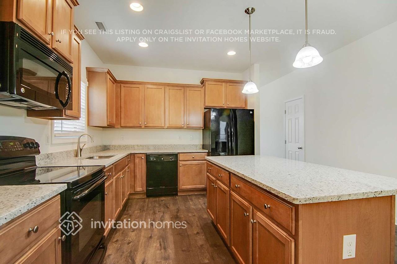 412 Stapleford Ln - Photo 7 of 21